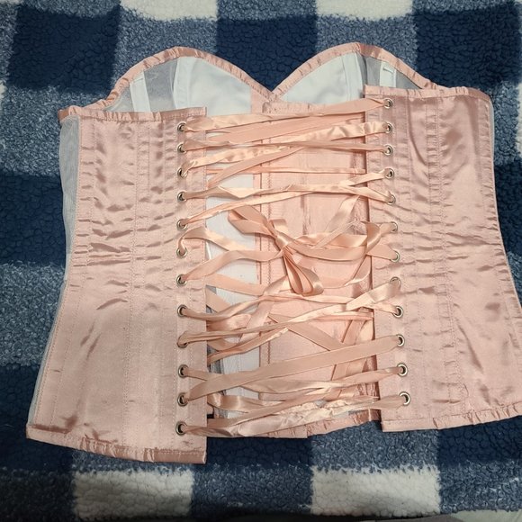 Pink and white corset - Picture 3 of 4